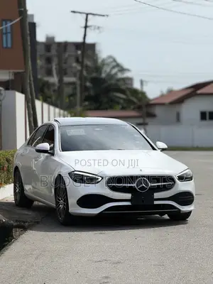 Mercedes-Benz C300 2024 White
