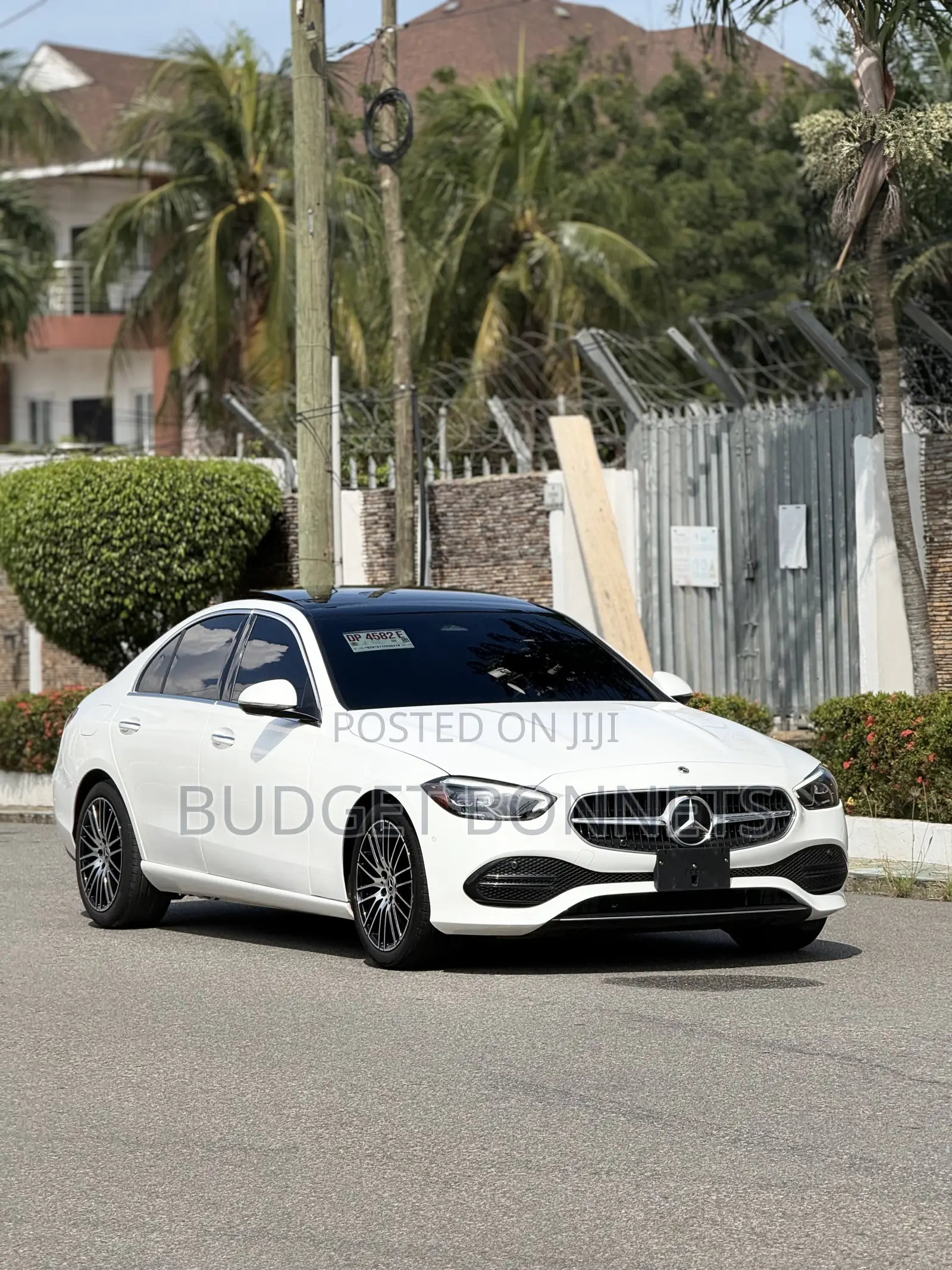 Mercedes-Benz C300 2024 White