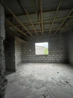 3bdrm House In Motorway, Ashaley Botwe For Sale