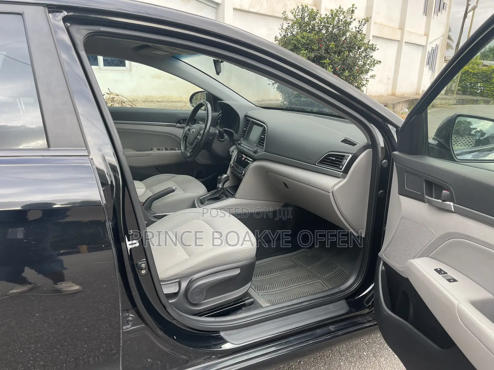 Hyundai Elantra 2017 Black