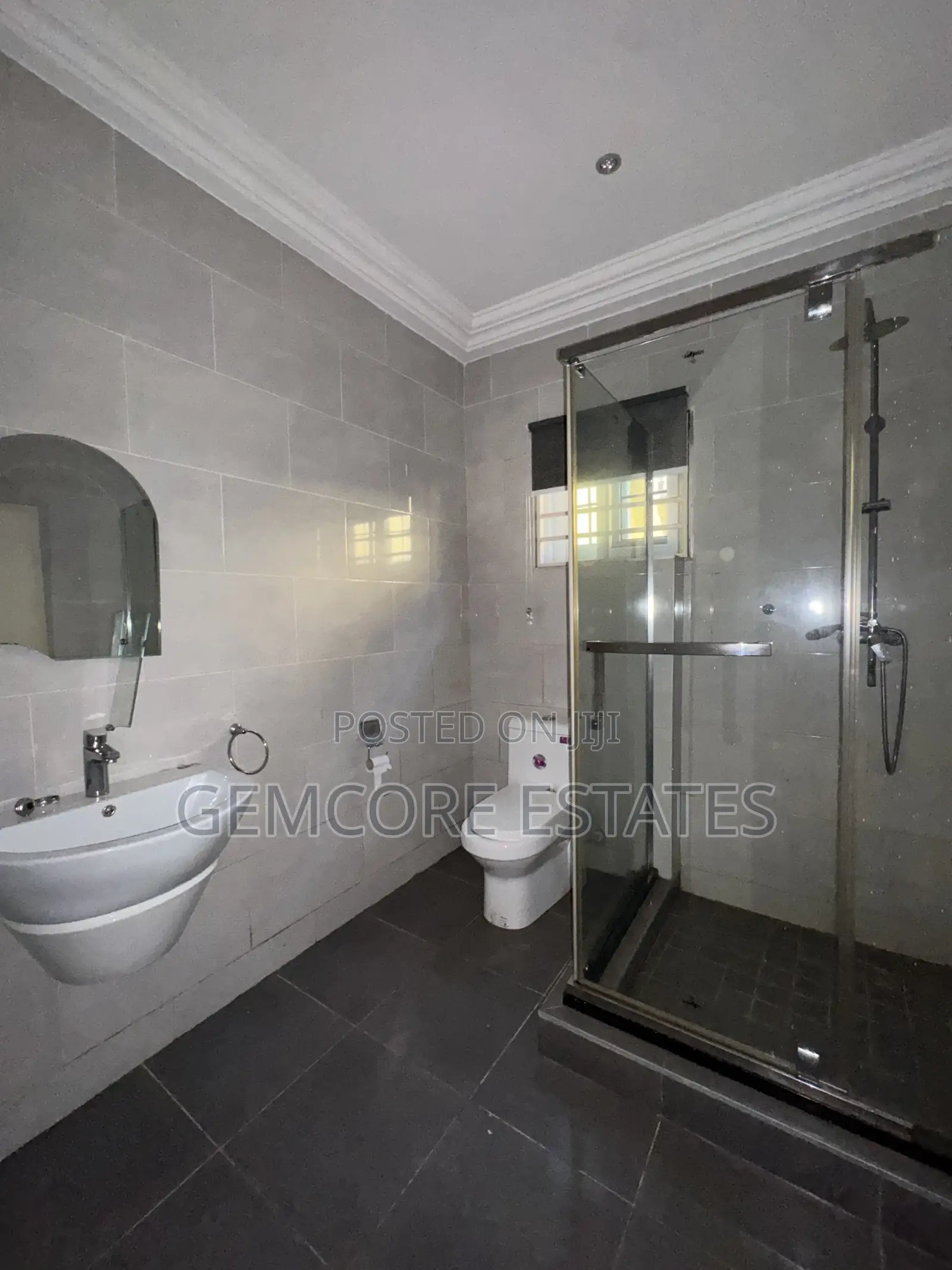 4bdrm House in East Legon for rent