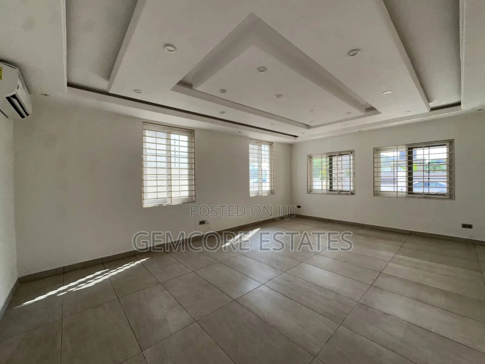 4bdrm House in East Legon for rent