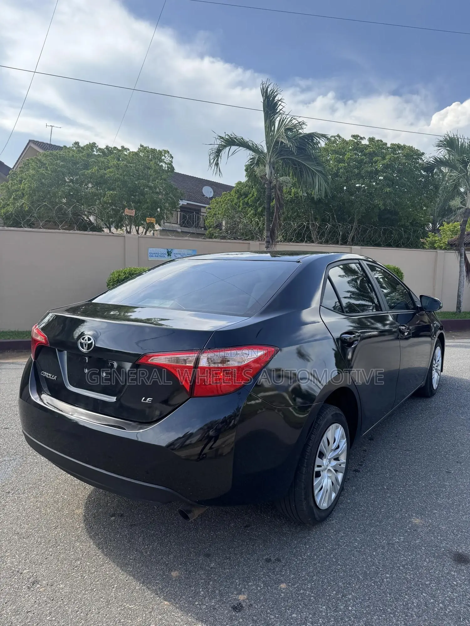 Toyota Corolla LE 4dr Sedan (1.8L 4cyl CVT) 2017 Black