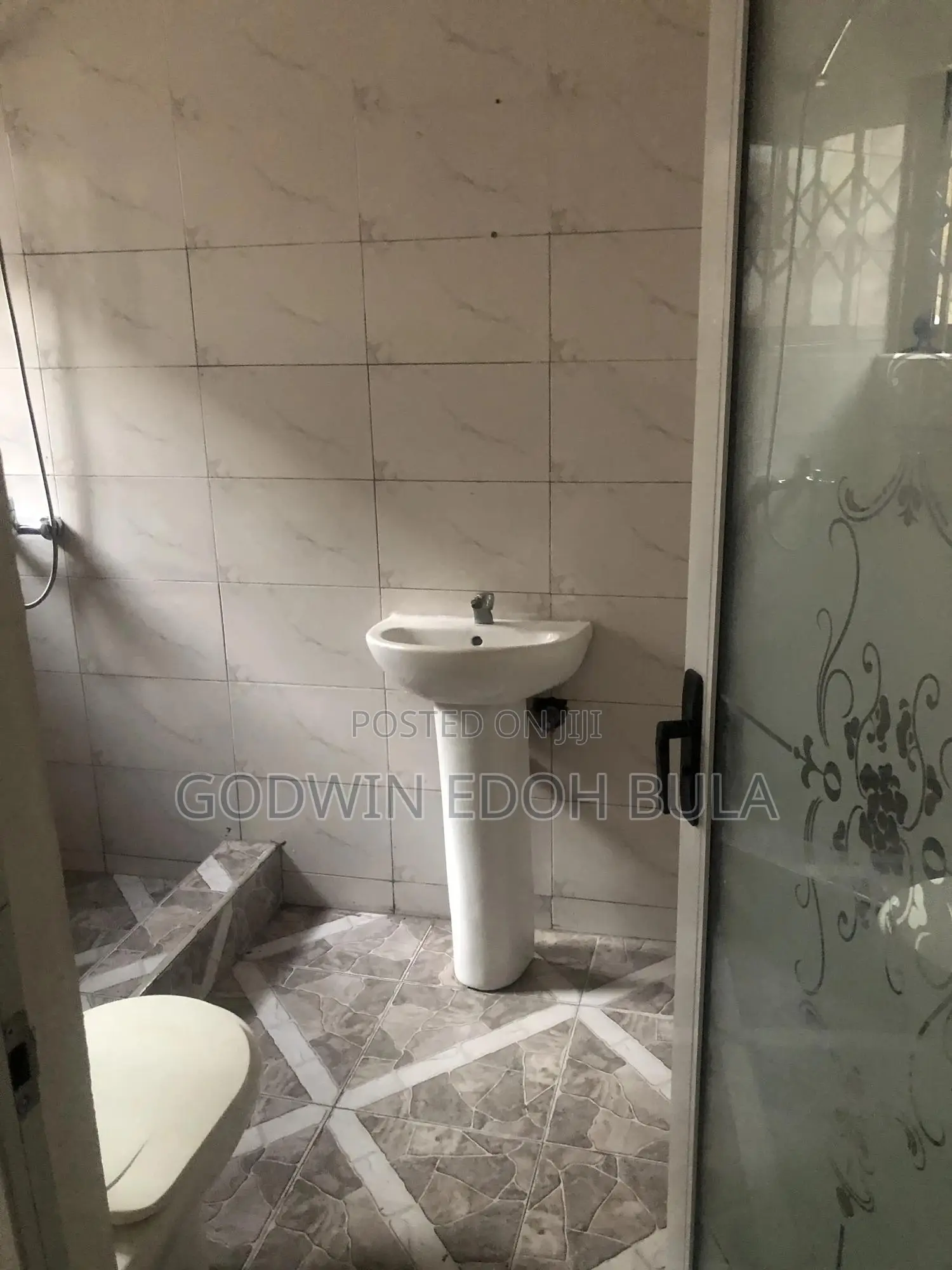 1bdrm Apartment in Botwe High Ways, School Junction for rent
