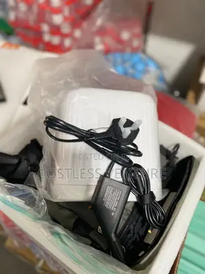 Arcziel Portable Oxygen Concentrator(Rechargeable)