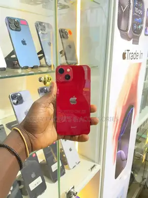 Apple iPhone 13 256 GB Red