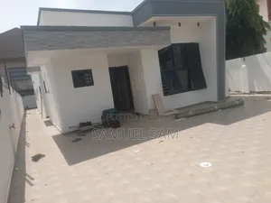 3bdrm House in Sakumono, Tema Metropolitan for sale