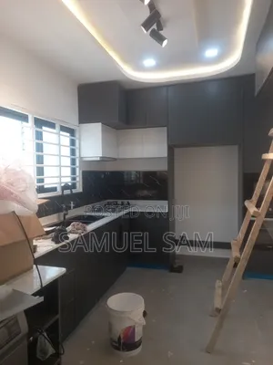 3bdrm House in Sakumono, Tema Metropolitan for sale