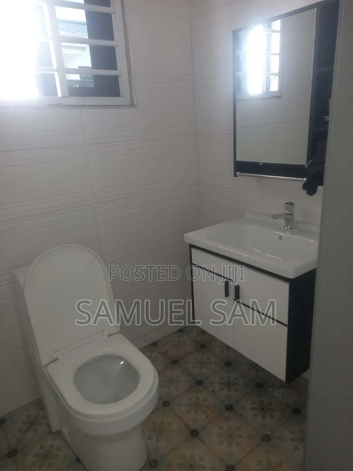3bdrm House in Sakumono, Tema Metropolitan for sale