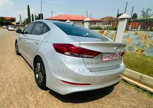 Hyundai Elantra ECO Sedan FWD (1.4L 4cyl 7A) 2017 Silver