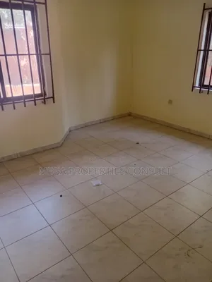 9bdrm House in Sowutwuom for rent
