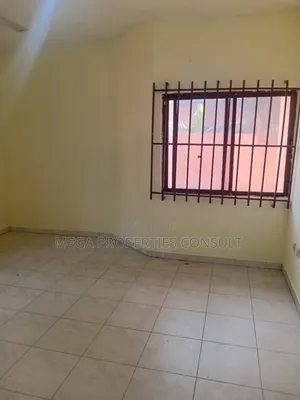 4bdrm Apartment in Sowutwuom for rent