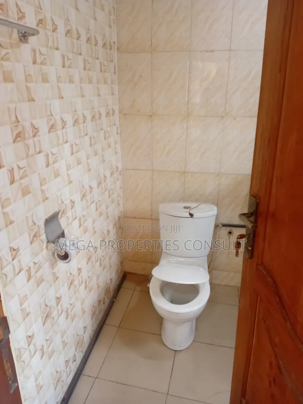 4bdrm Apartment in Sowutwuom for rent