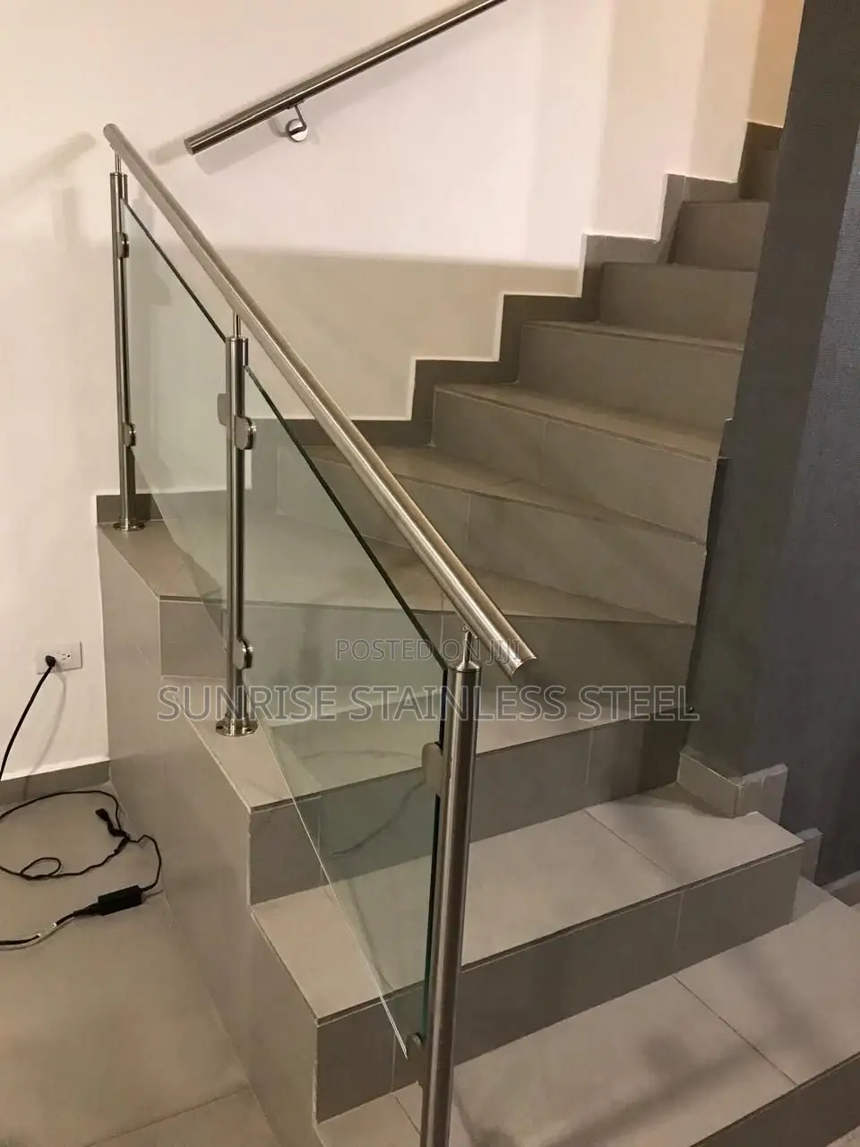 Sunrise Stainless Frameless Design