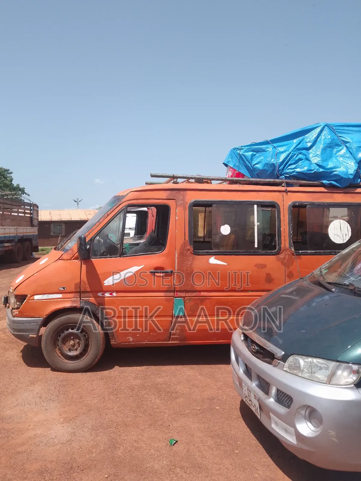 Mercedes-Benz Sprinter 1995 Orange