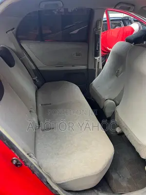 Toyota Vitz 2008 Red