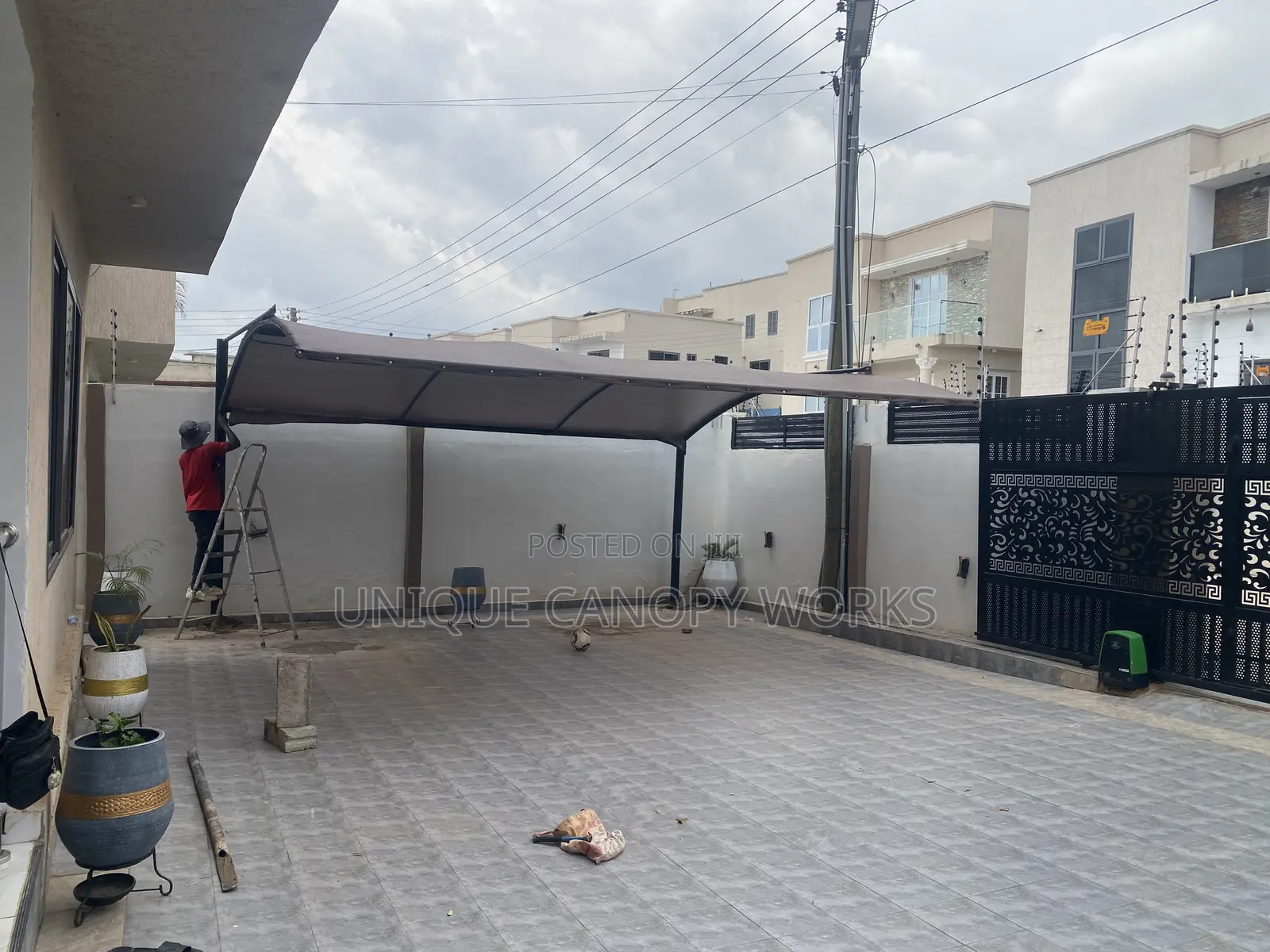 Free Roll Car Canopies