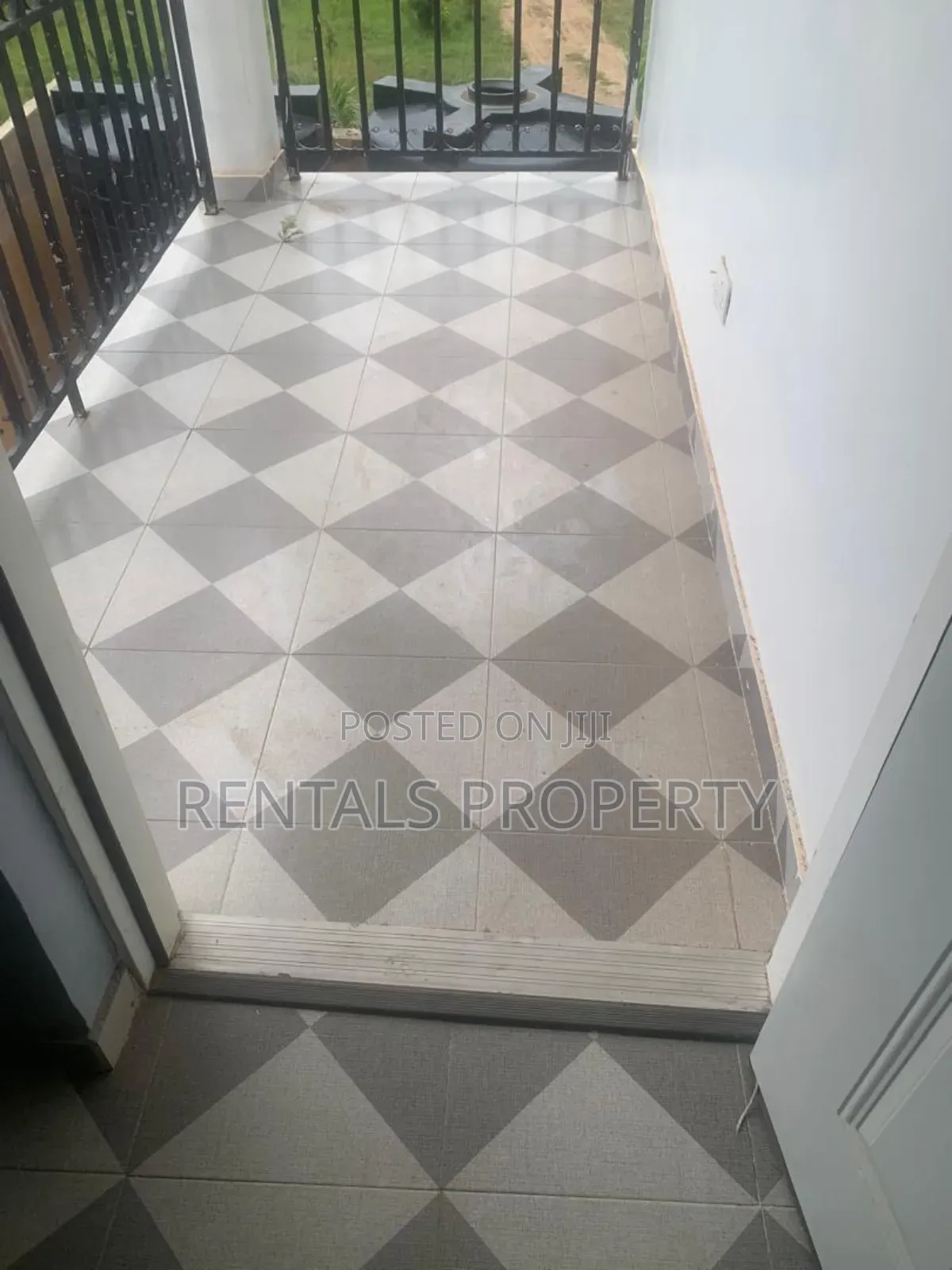 2bdrm Mansion in East Legon for rent
