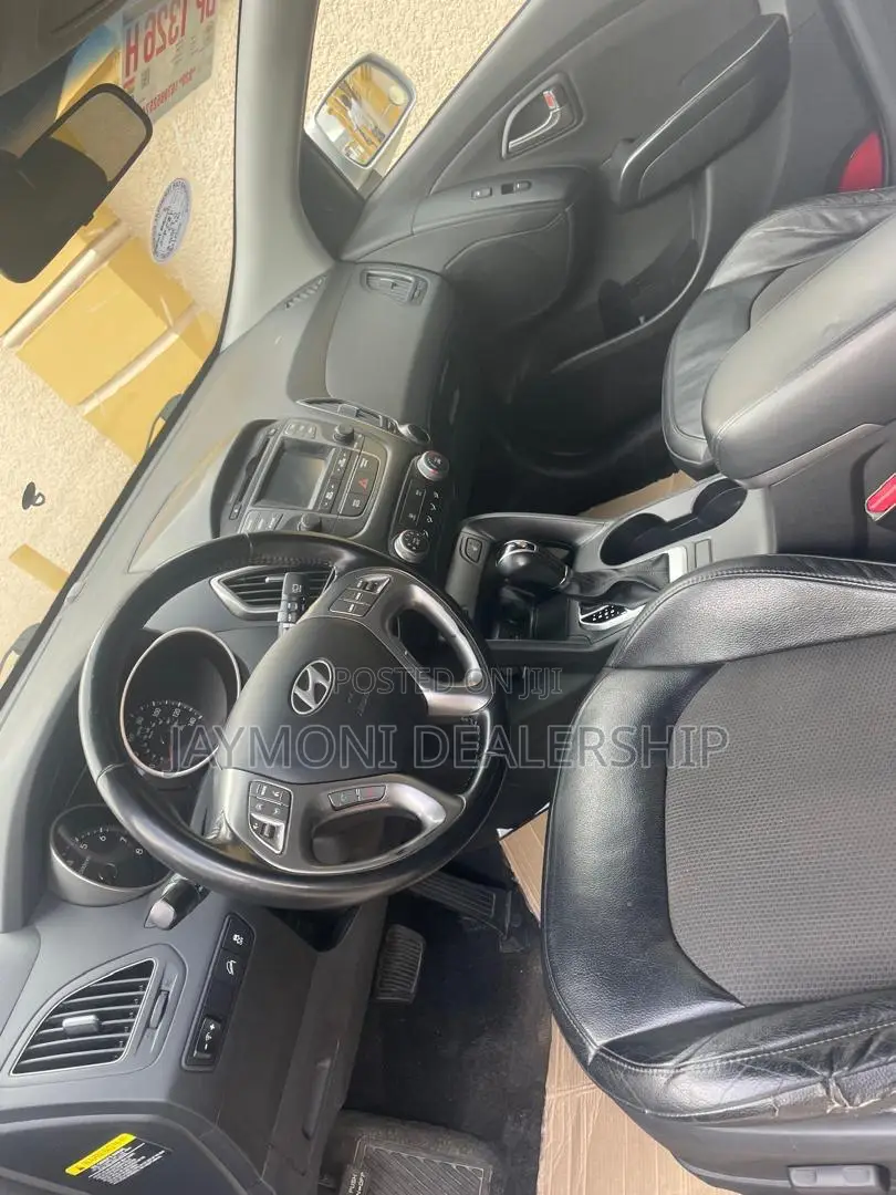 Hyundai Tucson 2015 Silver