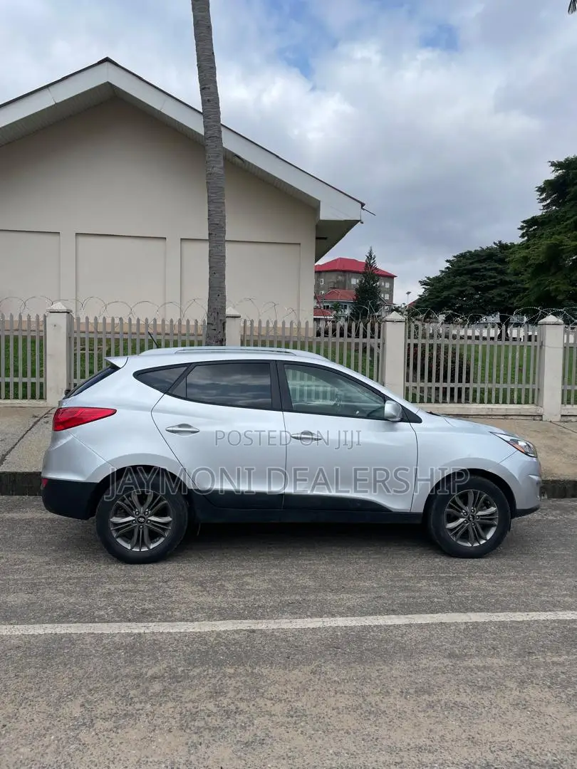 Hyundai Tucson 2015 Silver
