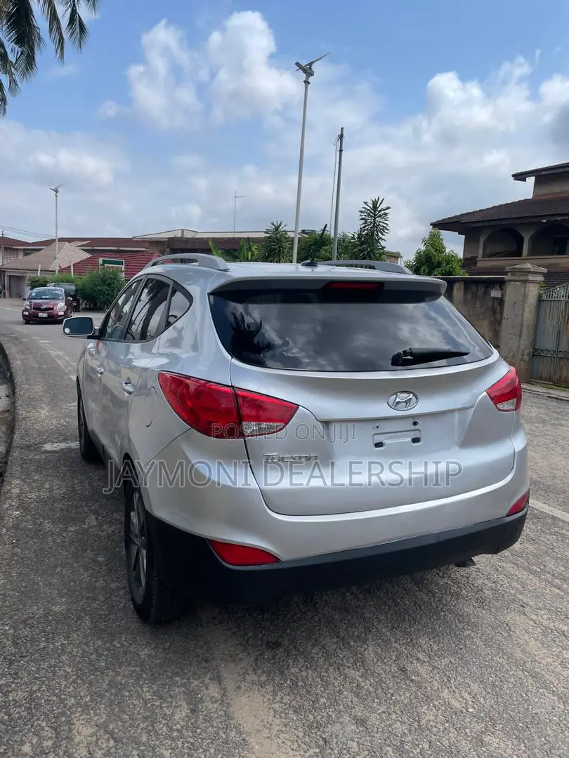 Hyundai Tucson 2015 Silver
