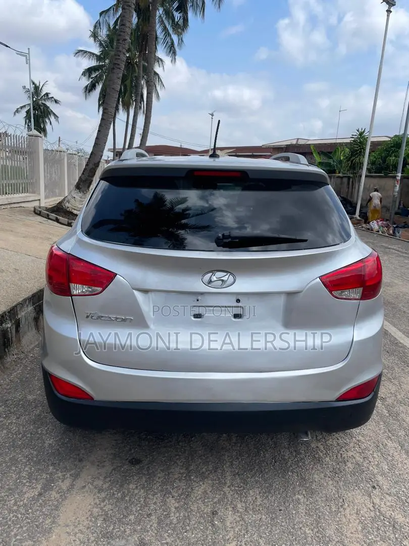 Hyundai Tucson 2015 Silver