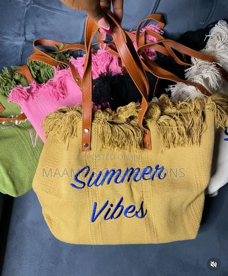 Fashionable Large Capacity Canvas Beach Bag Travel Tote