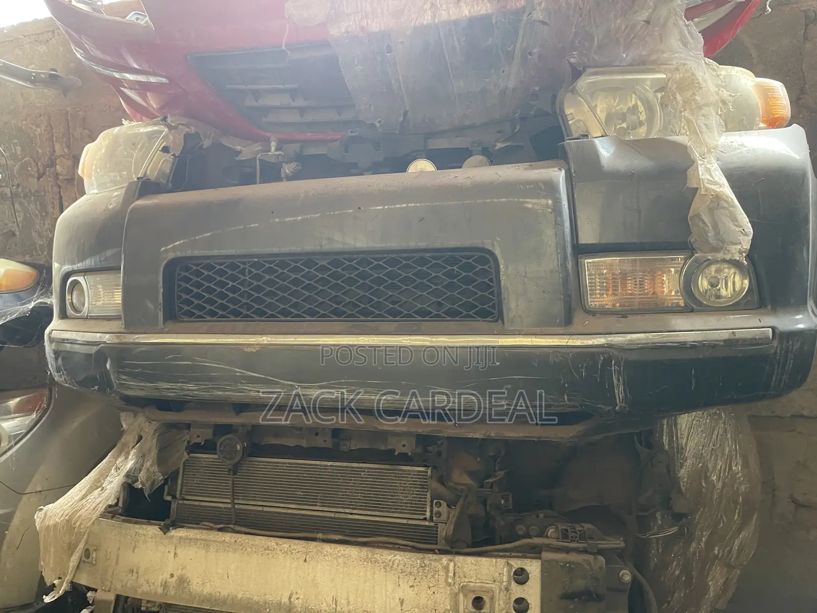 Toyota 4runner 2013 Front Cut Available