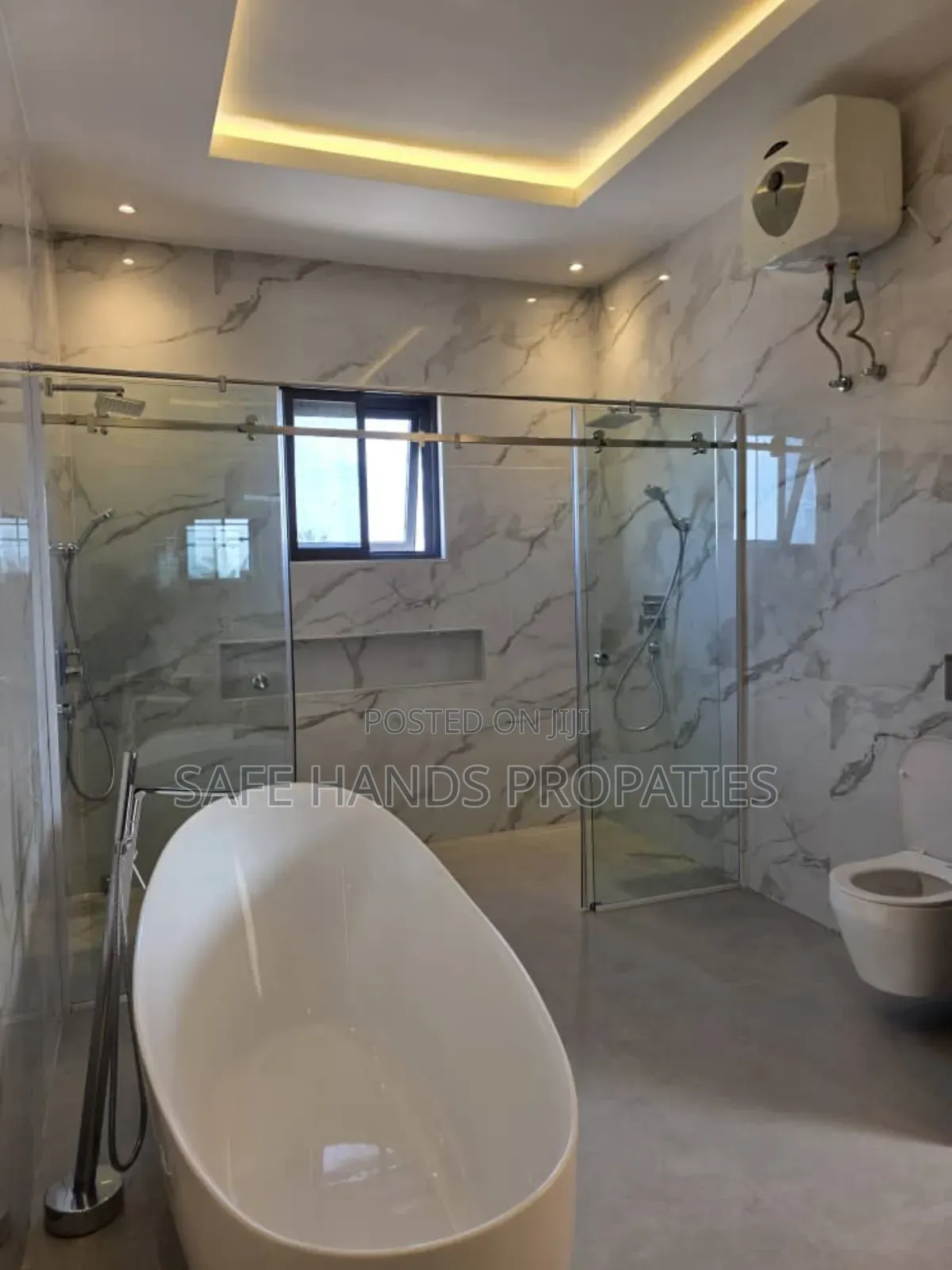 Furnished 4bdrm House in School Junction, Accra Metropolitan for sale