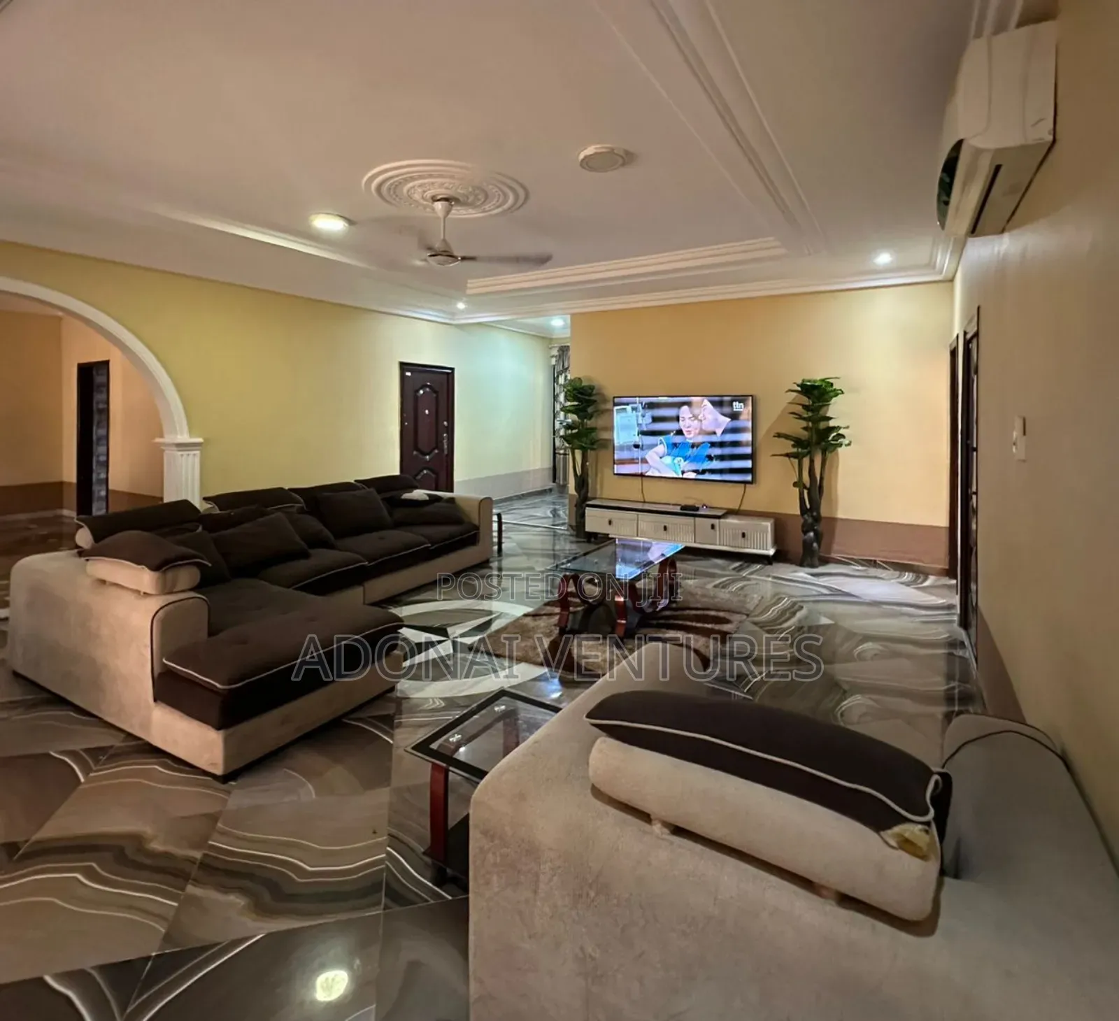 5bdrm House in Tech Domeabra, Kumasi Metropolitan for sale