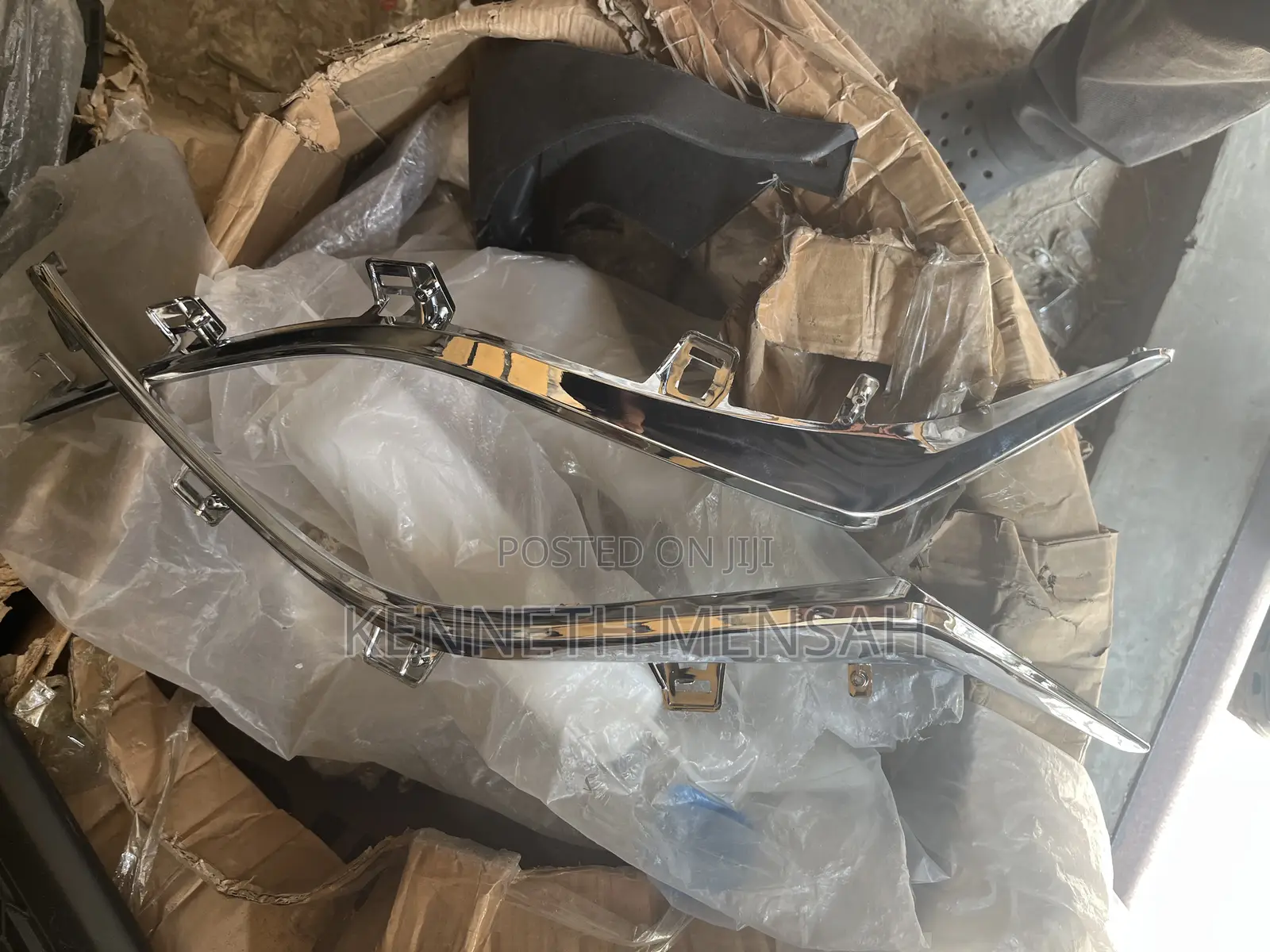 Mazda 3 2014 Head Lamp Chrome /Grill Chrome Pair