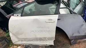 Toyota CHR 2020 Door