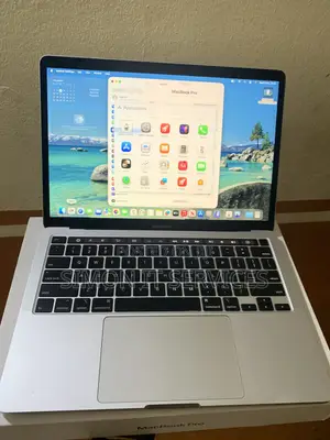Laptop Apple MacBook Pro 2020 16GB Intel Core i5 SSD 1T