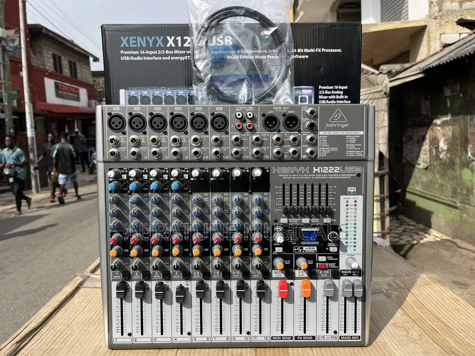Xenyx X1222usb 12 Channel Mixer With Usb and Effects