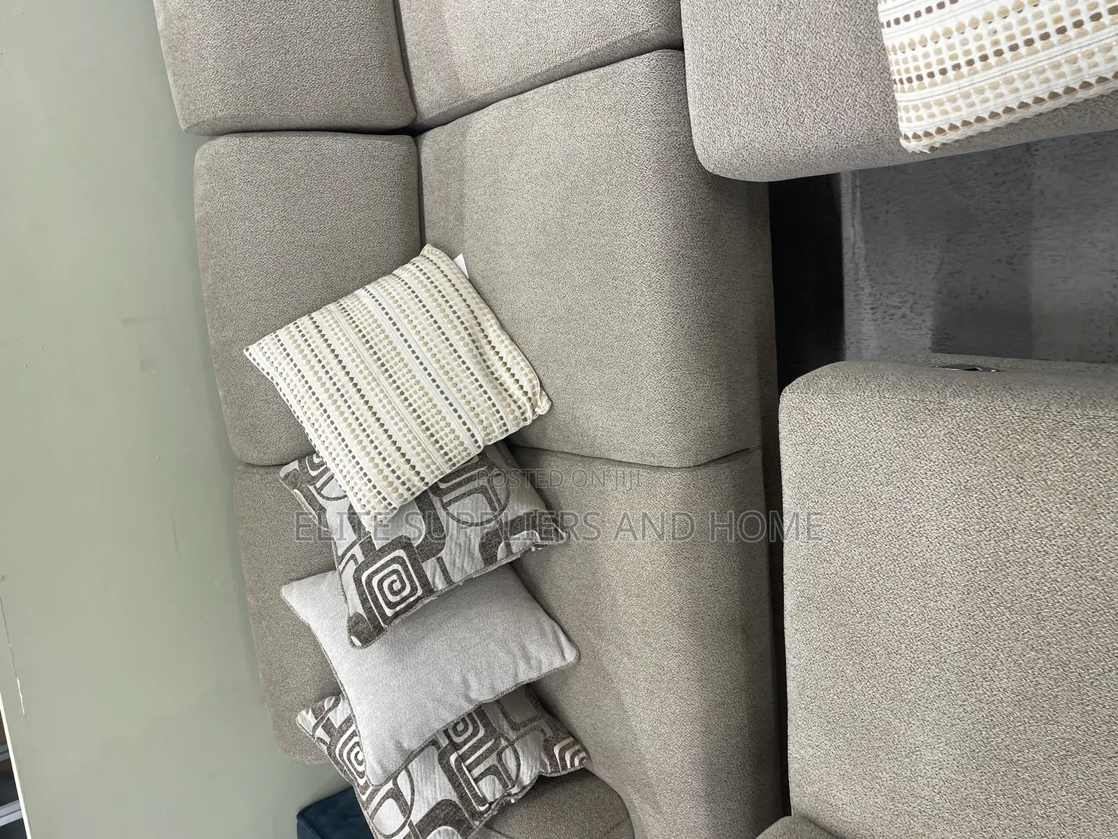 Corner Sofa / Couch