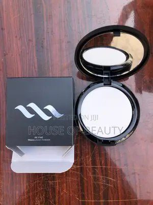 Max Beauty Translucent Powder