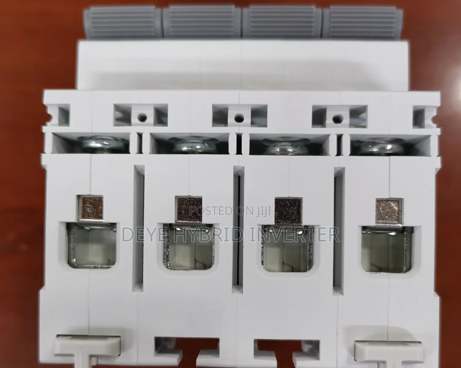 Ac Breaker 4p 32a