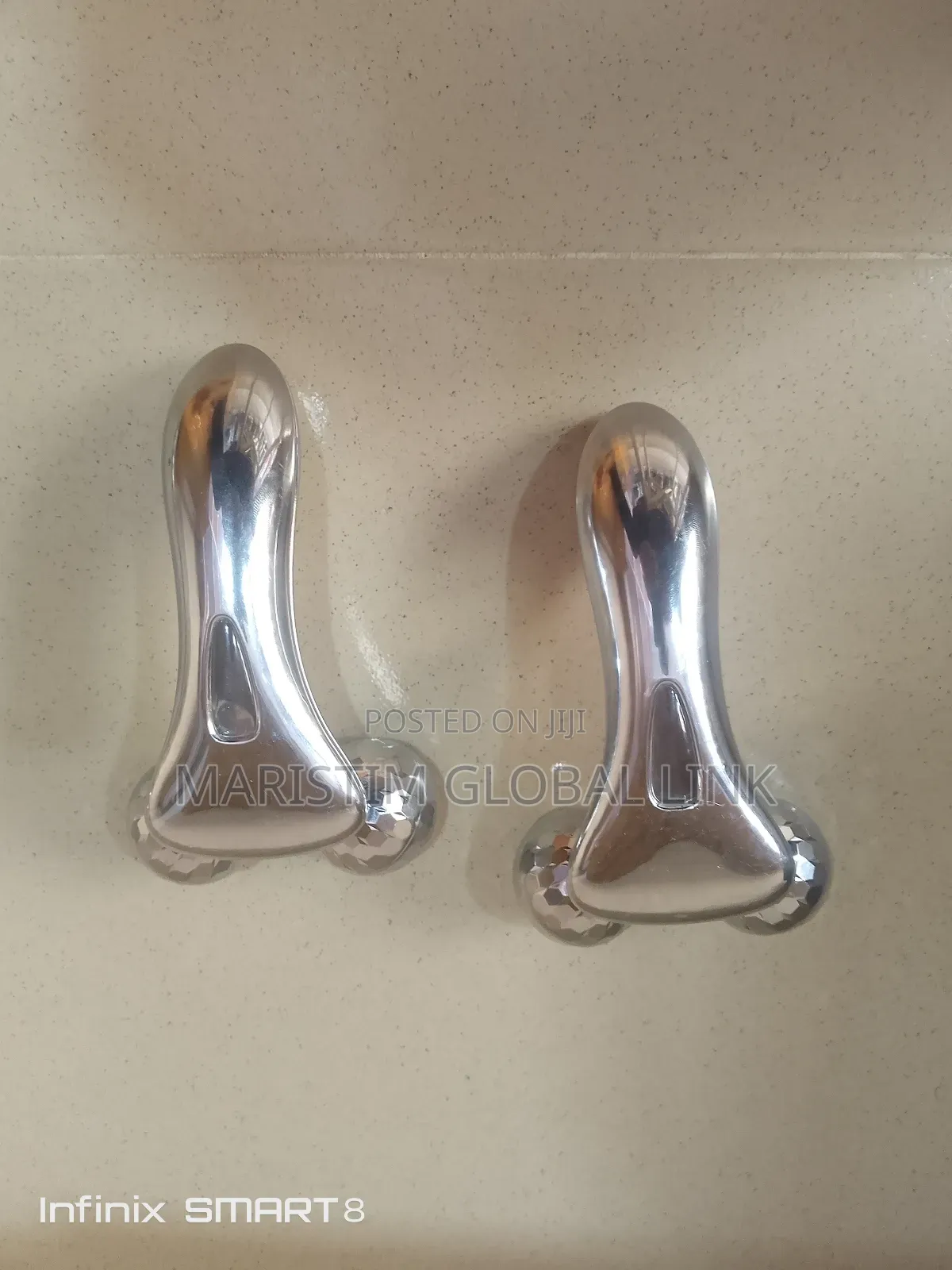 Body Kneading Massager