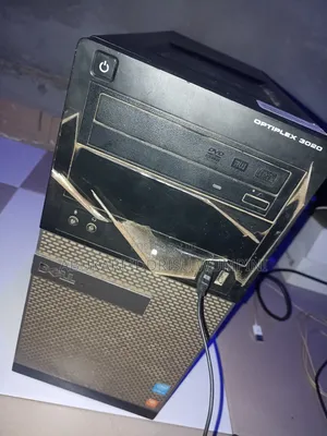 Desktop Computer Dell OptiPlex 3020 1GB Intel Core I7 HDD 320GB