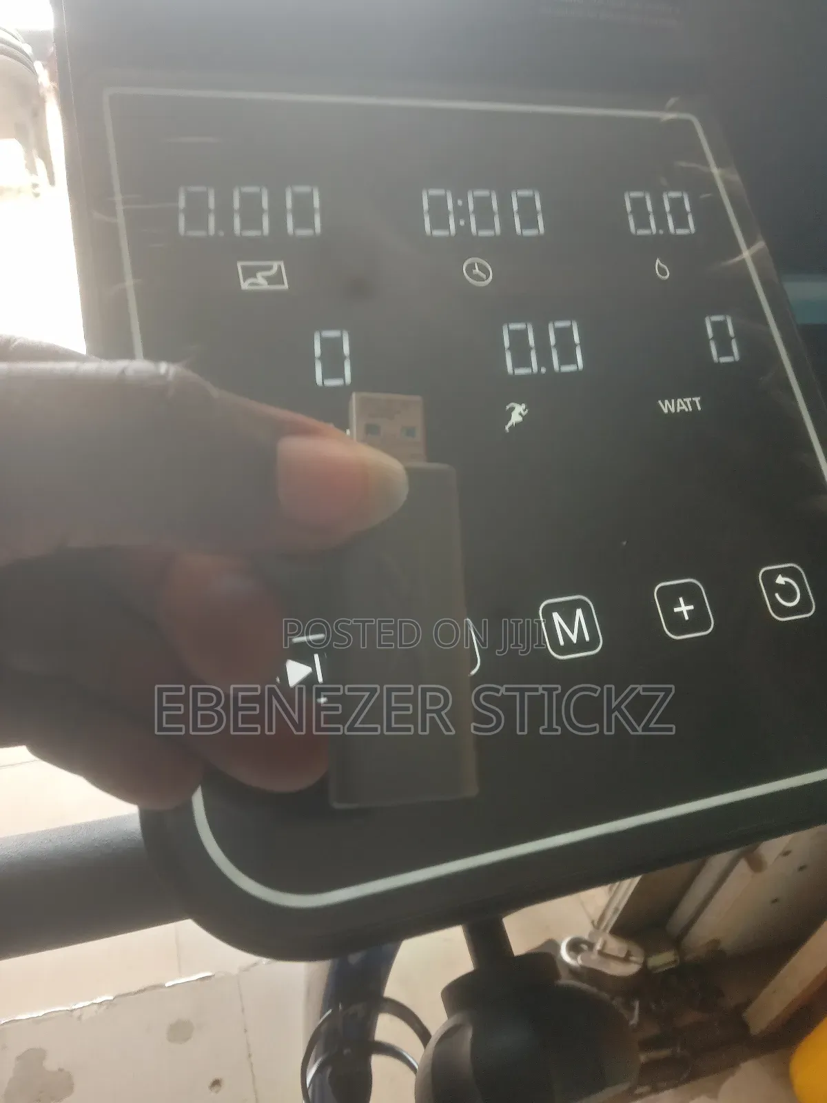 Reebok Fr30 Exercise Bike With Connected Fitness – Black