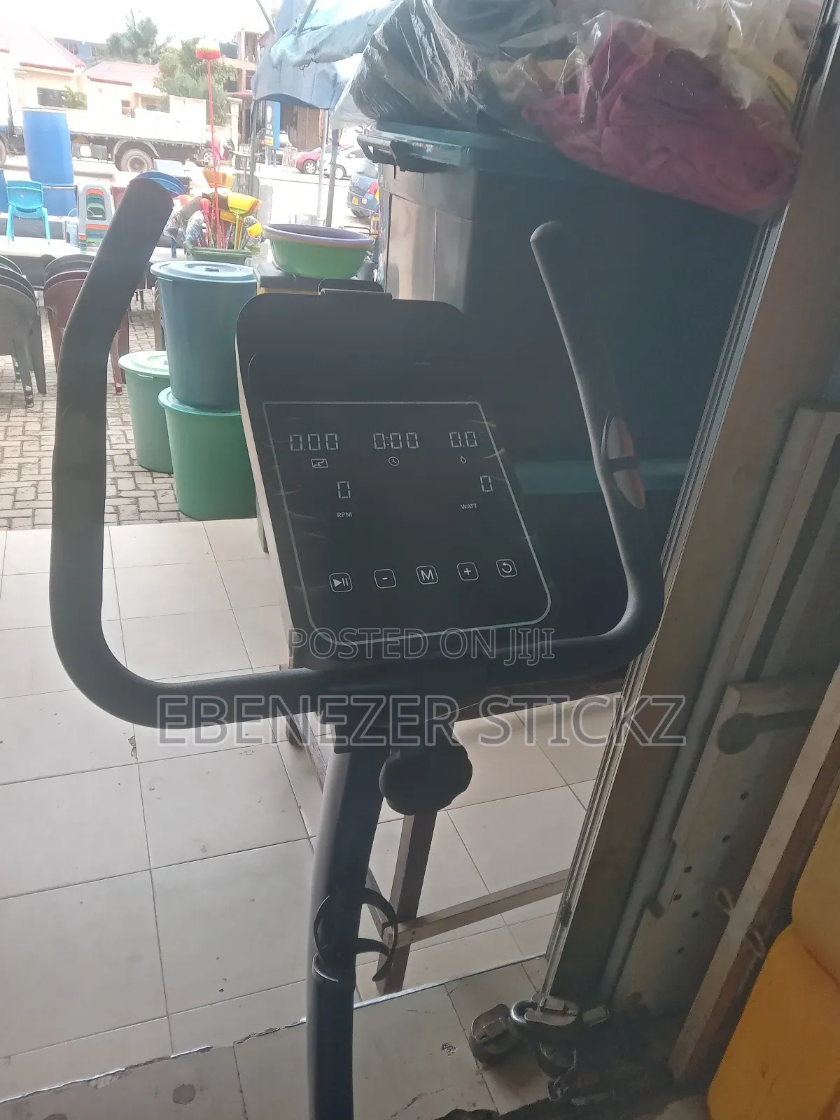 Reebok Fr30 Exercise Bike With Connected Fitness – Black