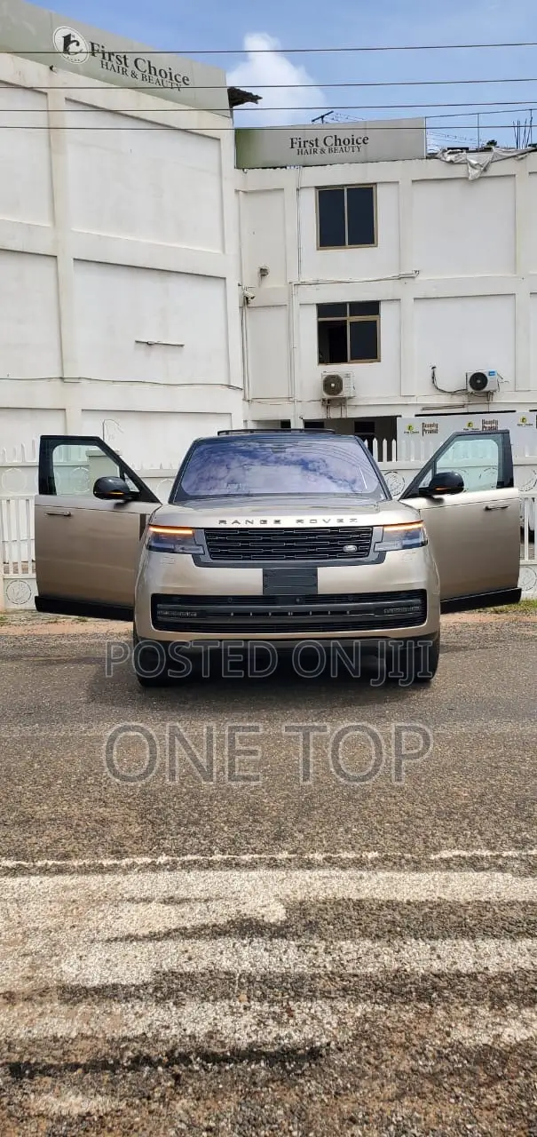 Land Rover Range Rover Vogue 2023 Gold