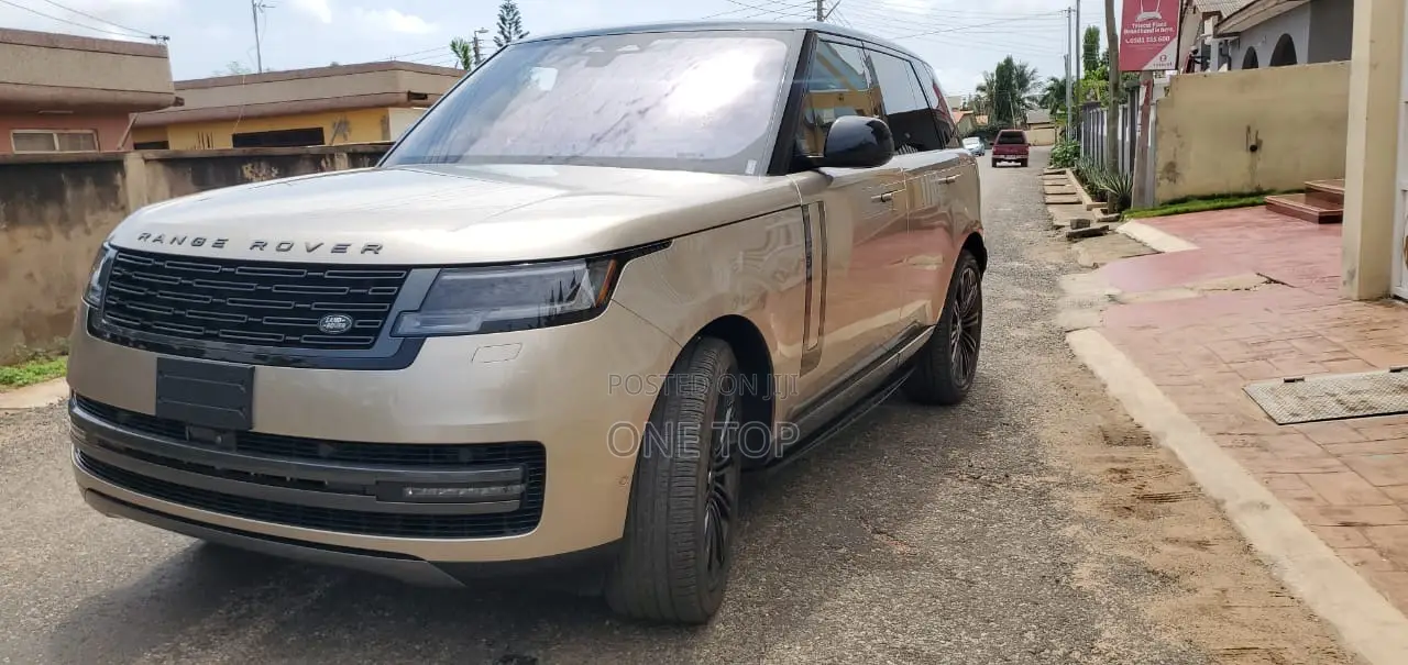 Land Rover Range Rover Vogue 2023 Gold