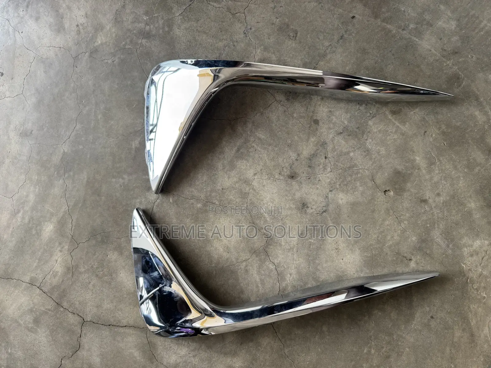 Genuine 2019-2021 Acura Rdx Front Bumper Trim Garnish
