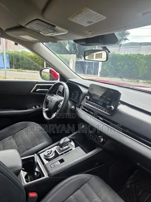 Mitsubishi Outlander SE 2024 Red