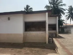 7bdrm House in Teshie Nungua Estate for sale