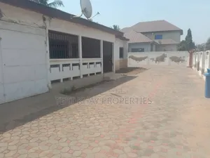 7bdrm House in Teshie Nungua Estate for sale