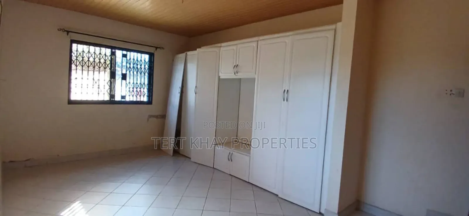 7bdrm House in Teshie Nungua Estate for sale