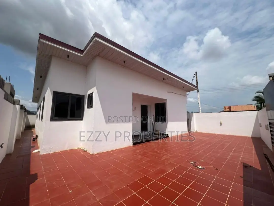 3bdrm House in Oyarifa for sale