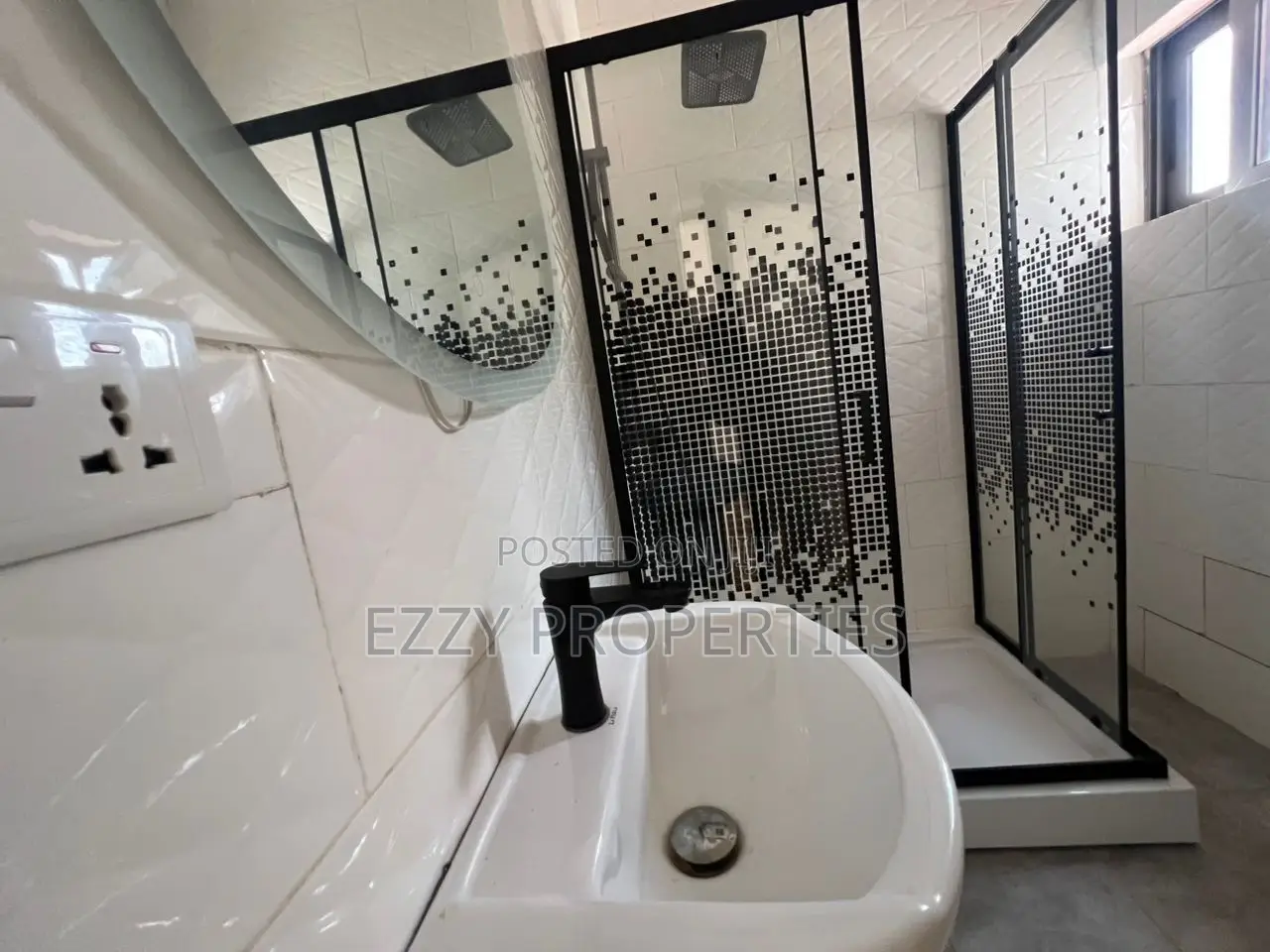 3bdrm House in Oyarifa for sale
